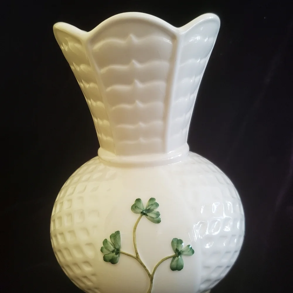 Vintage Shamrock Vase